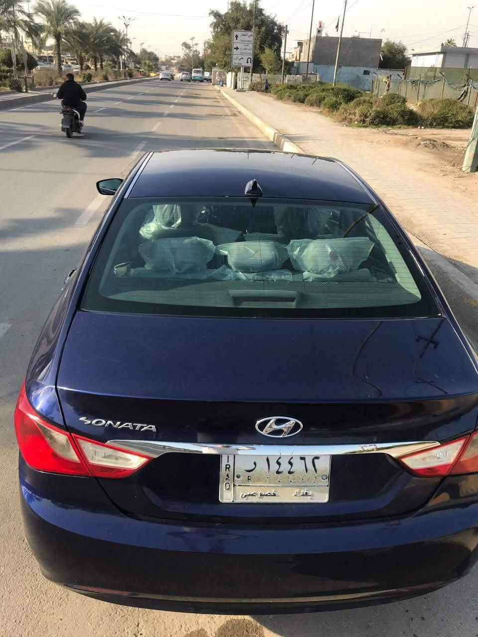 السلام عليكم
2012 سوناتا بيها اربع قطع ابيع احزام سياره كامله مكمله الحمدلله تحويل ثاني يوم 
السعر 86 وبيها مجال قليل 
الشعب شارع الاسواق 
***********
