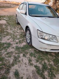 سوناتا خليجي ٢٠٠٩ مكينه ٢٤٠٠رقم سليمانيه بيه صبغ ٣قطع بنيد وجاملغات اث...