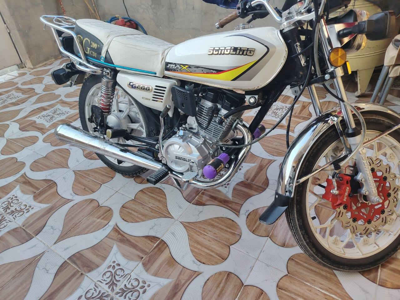 سلام عليكم دراجة سيفان موديل 25
كفاله عامه اورق 3بعدهه زيرو ماشيه 4الف حقيقي سويجات 2بصمات 2البيع السعر 750وبيهه مجال مكاني ديالى الخالص سعديه الشط شراي تصل ***********
