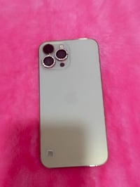 ايفون 13pro max للبيع   ذاكرة : 256  ملحقاتة : كارتون مطابق وكيبل و حا...