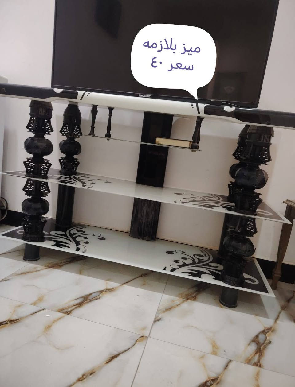 غراض للبيع السعر موجود بالصوره مكاني خلف مول الساعه ***********
