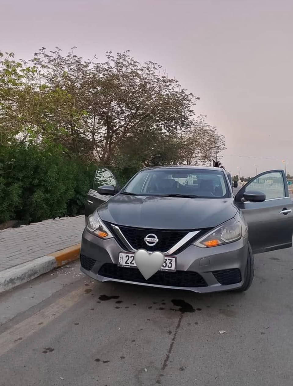 السلام عليكم 
نيسان سنترا موديل 2018🩶
أمريكي وارد كندي 🇨🇦 
السيارة حادث فقط نص باب صبغ +بنيد صبغ 
السيارة احلا من الصور بيها تكحيلات بسيطة
السيارة بأسمي تحويل ثاني يوم 
سنوية كاملة+هزة جديدة تروح فقط بصمة
هاتف ***********
عنواني بغداد مكلف بالنشر
