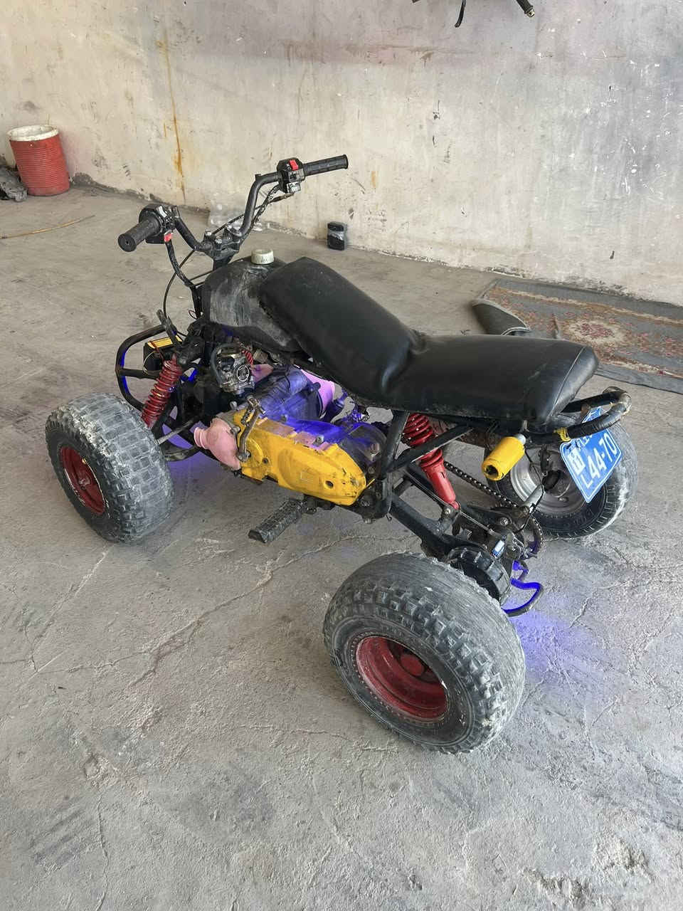 سلام عليكم شباب بكي رباعي مكينه ماكس بوشه 55 كلجات رياضي اشلعه اتحداك تكضها سعر 350 بيها مجال لموشراي لا دخل مكاني بصره الزبير شارع المدينه الكرفانيه لسفسار ***********
