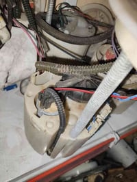 قواعد فيت بم كروز مكسور سعر القطعة 20الف جملة للاستفسار الاتصال على ال...