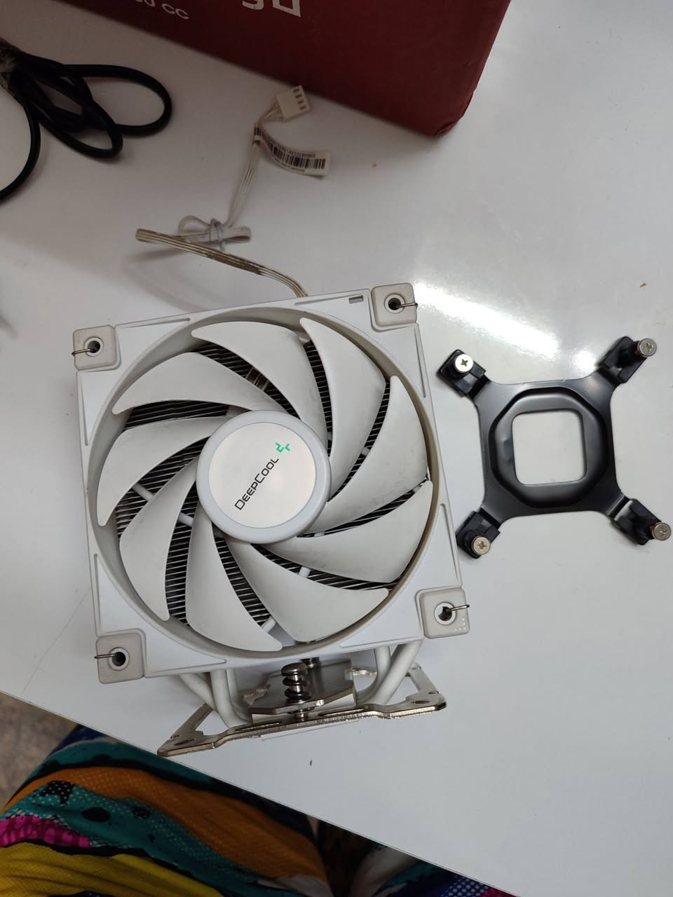 للبيع توصيل موجود
Asus Prime B650-Plus DDR5
استخدام جدا بسيط 210 الف

Case Anteic CX300 Black + Fans
90 الف 

Cooler Xigamtek 240MM 
40 الف 

Cooler DeepCool White 
15 الف

Cut Fan NZXT RGB +HUB
35 الف 

جوستك كيم سير
25 الف 

للتواصل
***********
