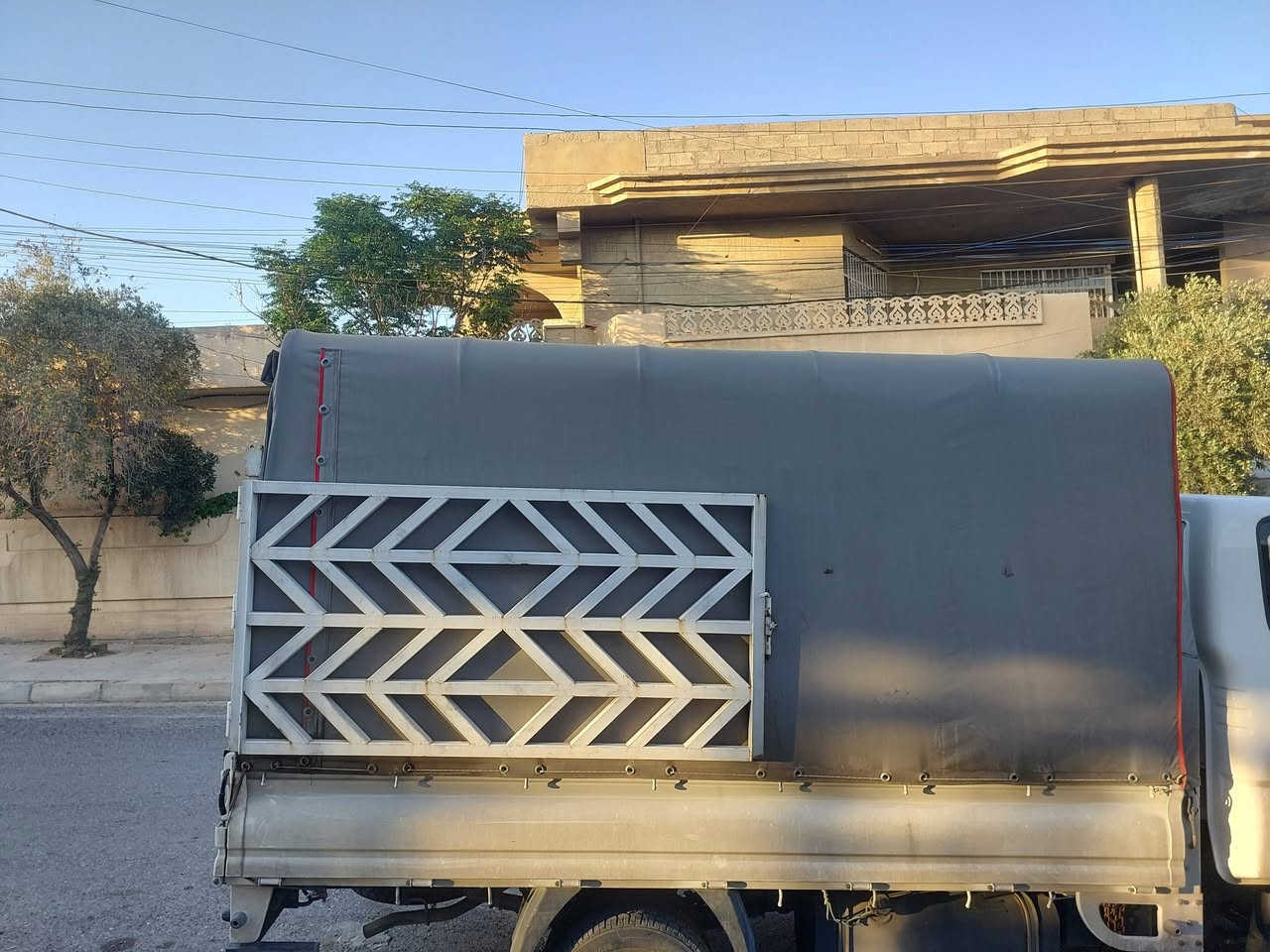 محجر مال كيا فحل جديد للبيع مع الجادر المكان الموصل للتواصل ***********
