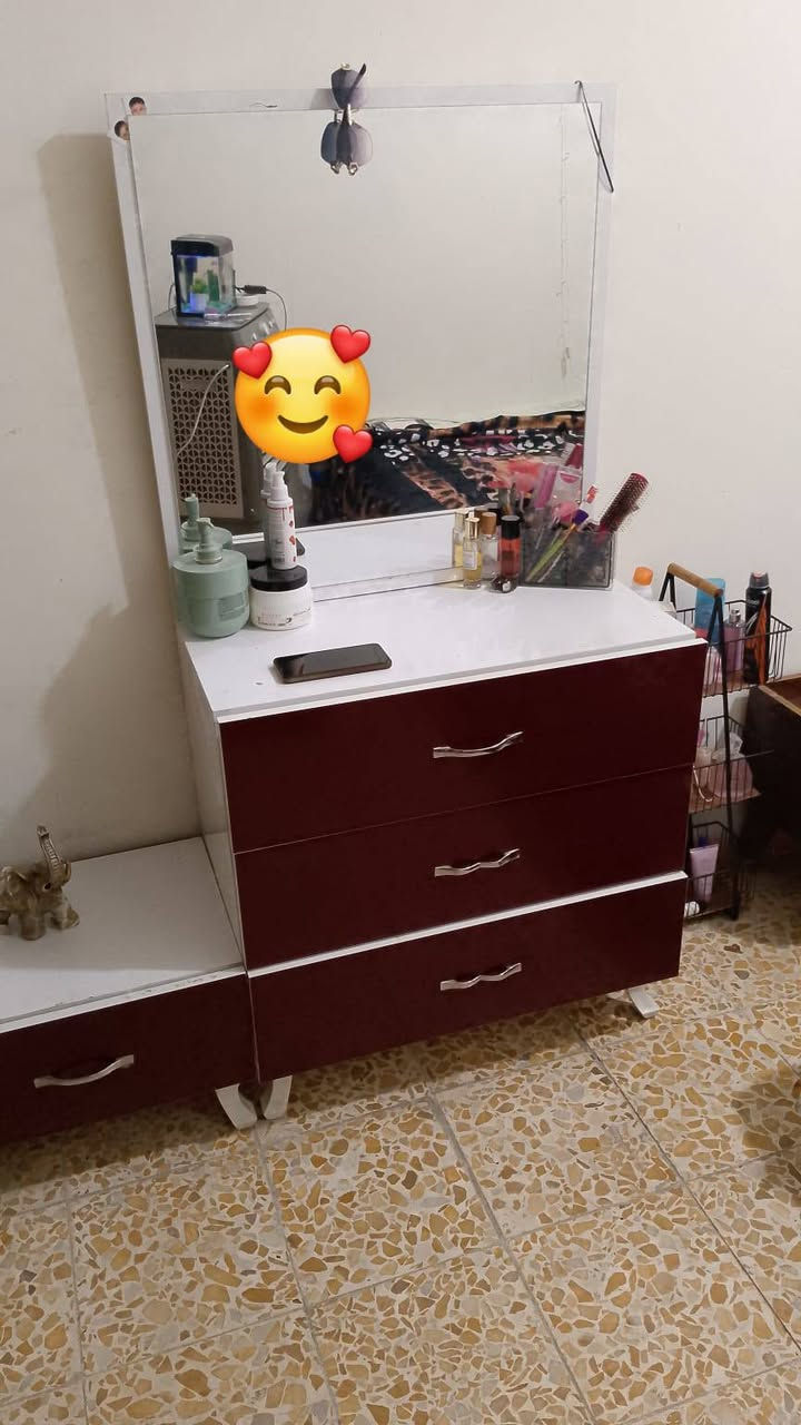 سلام عليكم غرفة نوم البيع ٢٠٠الدورة


**إذا كنت صاحب هذا الإعلان وتريد حذفه لأي سبب، رجاءا أرسل رسالة إلى الدعم الفني**