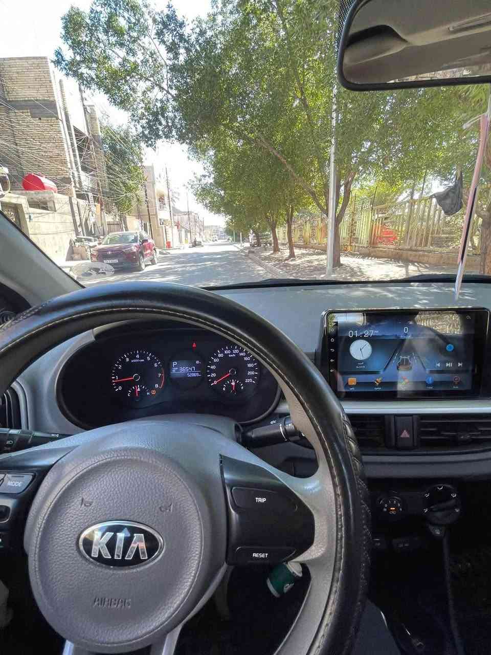 سلام عليكم بيكانتو موديل 2018 خليجي مكينه جبيره بيهه صبغ صفحت سايق بدون دواخل سياره كلش نضيفه وحلوه سعر 88 وسياره بسمي سنويه وهزه جديده رقم تلفون ***********
