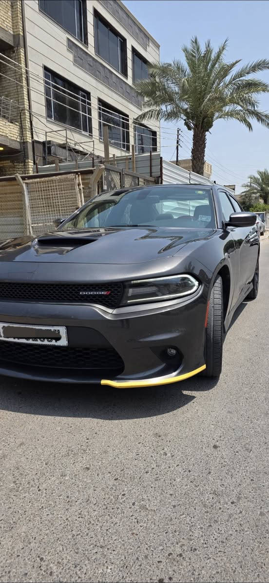 دودج جارجر ٢٠١٩ Gt اصل
السيارة بدون حادث وبدون ضرر داخلي ولا ضرر خارجي وبدون ايرباك مكفولة من الصبغ والتبديل مكفولة من كلشي
ومعروف مواصفات الجيتي السوبرتراك مكانها بغداد *********** بغداد, العراق
