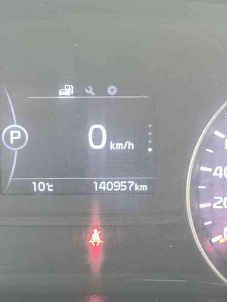 للبيع سبورتج 16 شكل 2017 خليجي رقم بغداد انكليزي بانوراما سنوية وهزة جديد تحويل ثاني يوم مكفولة كفالة عامة من صبغ والضربة ضمان الدولية محرك 2000 دوش المرغوب داخل لونين اسود وبيجي اشاير بالمري مري شفط حساسات امامية وخلفية ثلاث وضعيات للقيادة  ( اوتو سبورت ايكو ) ويلكب ١٩ السيارة كلشي متذب عليها سستم صوت JBL تبريد قطعتين سويجات اثنين وياها
 السعر 180
السيارة أخذتها قبل شهرين سويت عليها ادامة كاملة تشمل منظومة الوقود تبديل فيت بم كاربيد وواحد احتياط ومنظومة التبريد فريز جديد دسكات جديد لأربعة اطارات تبديل زيت الكير امزويل أمريكي تبديل ماء الراديتر نوعية ياباني تبديل دهن البريك تبديل الدرع أسفل السيارة دوشمة جديدة 
 للأستفسار ***********
