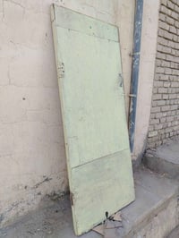 باب صغير سعره خمسة الاف