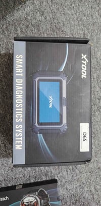 نظام التشخيص الذكي XTOOL D6S هو أداة تشخيص سيارات متقدمة مصممة للمساعد...