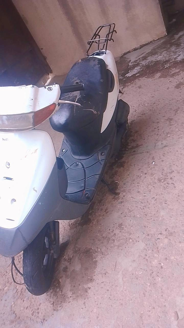 بسبب الوعود الكاذبه 
دراجه ساسوكي نضيفه كلشي شغال نكره سلف نكره هندر دراجه اي نقص مابيها
 عنوان بغداد حي العامل للستفسار *********** مابي واتس اب موجود خاص السعر 150 وبيه مجال بسيط
