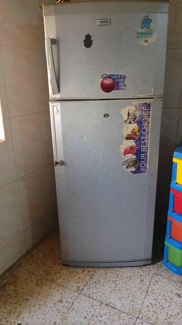 كاونتر للبيع قياس مرتين ونص السعر 170 وبيه مجال 
كاونتر مترين اله ربع مرمر للبيع ب 350 وبيه مجال 
ثلاجه للبيع الفريز يبرد بس بطن الثلاجه تبريدها قليل السعر 75
للبيع دوشك جربايه نفرين نظيف كلش السعر 75
للبيع مساند عشره وتكيات 6 السعر 75
للبيع كرسي طفل 15
للبيع مرجوحة عش ام الخيطين كلش جديدة
سعرهة 95
للبيع 3 طبلات السعر 35
بوفيه للبيع السعر 100 وبيها مجال 
مبرده للبيع استعمال قليل  السعر 300 وبيه مجال
للبيع ميز واربع طبلات جديد صار شهر من اخذته سعره 150
للبيع بيبان عدد 4 قياس
220ارتفاع
عرض 78 
السعر 60 وبيه مجال @إشارة


**إذا كنت صاحب هذا الإعلان وتريد حذفه لأي سبب، رجاءا أرسل رسالة إلى الدعم الفني**