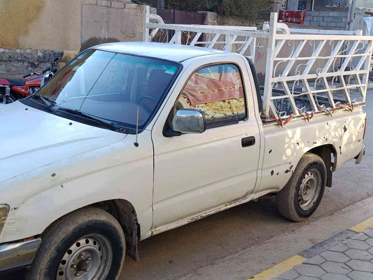 سلام عليكم بيكم مديل 2001 رقم بقداد مشروع وطني محرك وكسن وكبر وحداديه مكفول بيه قليل تجيه عله لبارد ولباقي مكفول كفاله عامه *********** قير متواجد عله الفيس
