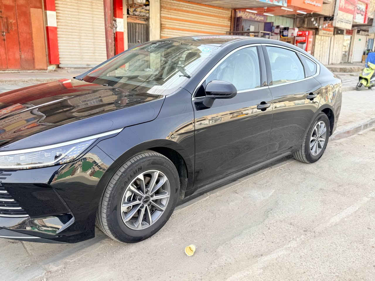 السلام عليكم
بي واي دي 2025 ديسترول بحالة زيرو
ماشيه 7 الف
مواصفاتها
بصمه
شاشه 
كير ماوس
كشنات جلد
السعر 120 
للاستفسار الاتصال
*********** بغداد, العراق
