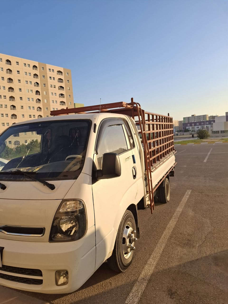 سلام عليكم كيا فحل سياره جديده للبيع تفاصيل اكثر اتصل ***********
