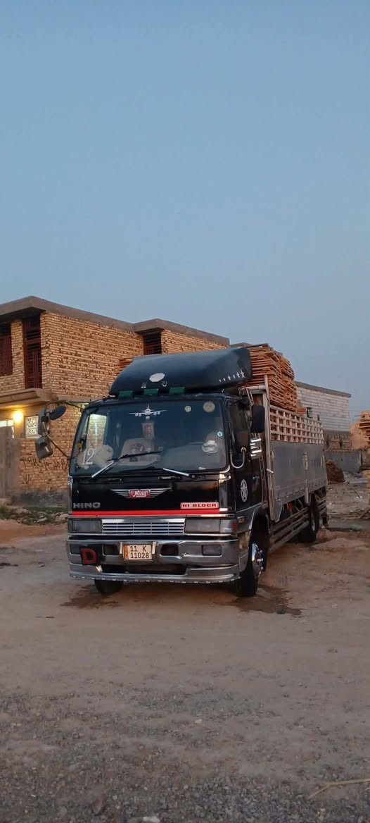 هينو طيره محرك 80خط عادي سته وربع بلاديه موديل 91 بسمي رقم نكليزي بغداد الموشراي لا يضل عيلق تعليق سلبي سياره جديد ربع ماذب عليه لا تنقيص ولا تبخير مجموعه انكر دواخله كله جديده كهربائيات شغاله كله بيعلك كفاله عامه عنوان سياره حله مركز المدينه رقم الهاتف ***********لاطب خاص مارد
