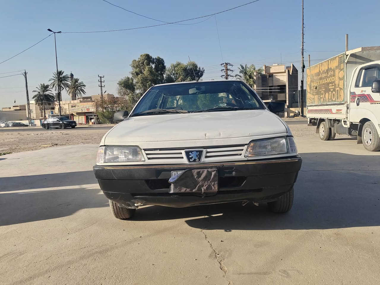 للبيع بيجو روئ موديل ٢٠٠٩ صبغ فقط خشم البنيد ٢٧ قفل قفل قفل ***********
