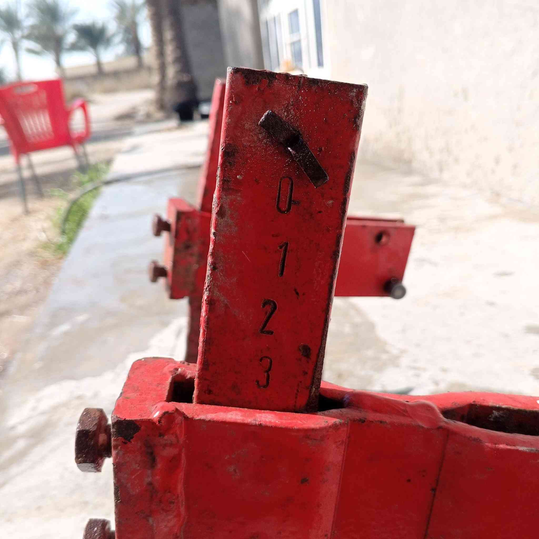 سلام عليكم البيع ديج مال شاتلة ذرة عدد 4 سعر 150 بابل جبله قرب خط سريع ***********
