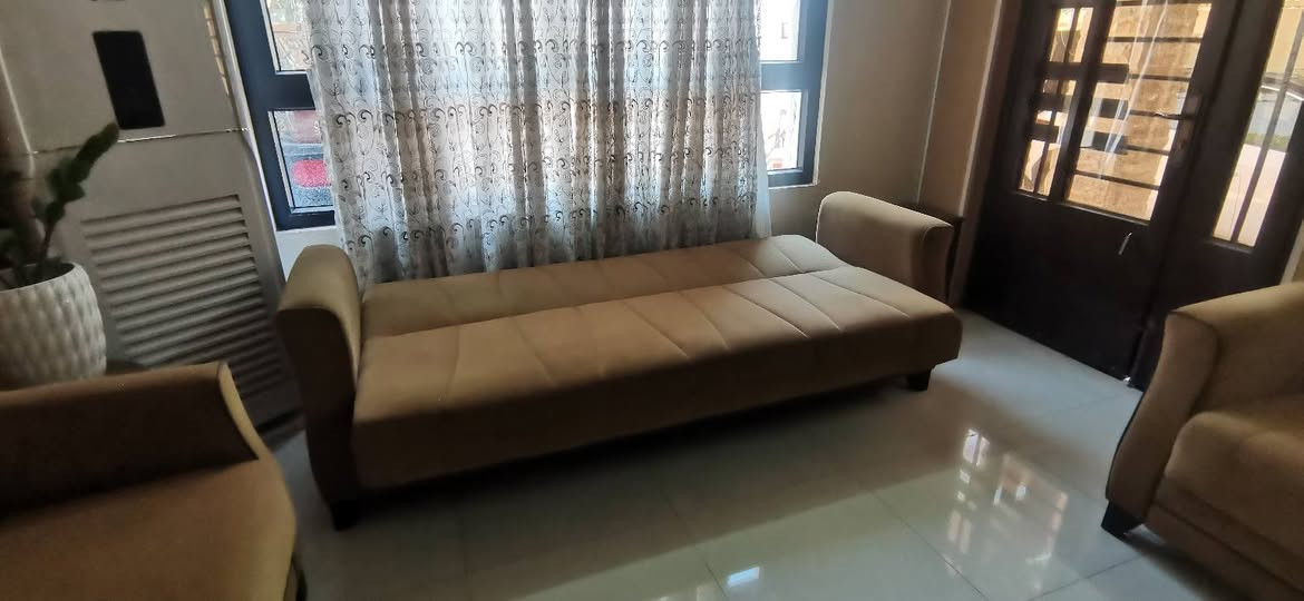 بيع مستعجل .تخم قنفات تركي نضيف حيل ٨ امتار . كلة تخزين ماعدة النفرات . ثلاث قطع كبار وقطعتين نفر . نضافة فول . الله وكيل ١٤ ورقة مشتري . ب ٥٠٠ الف وبي مجال للطيبين . اتصال على الرقم . ***********
 الموصل القادسية الثانية .
