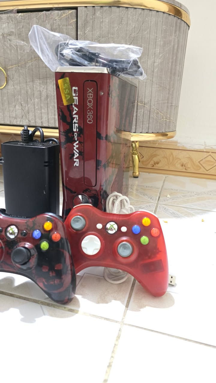 اكس بوكس 360 باندل اصلي حيل حيل نظيف يحتوي على 89لعبة قويه ويحتوي على 2جوستك وغراضه كله بلادي شرط الفحص السعر 135وبي مجال للطيبين توصيل جميع المحافظات متوفر ***********
