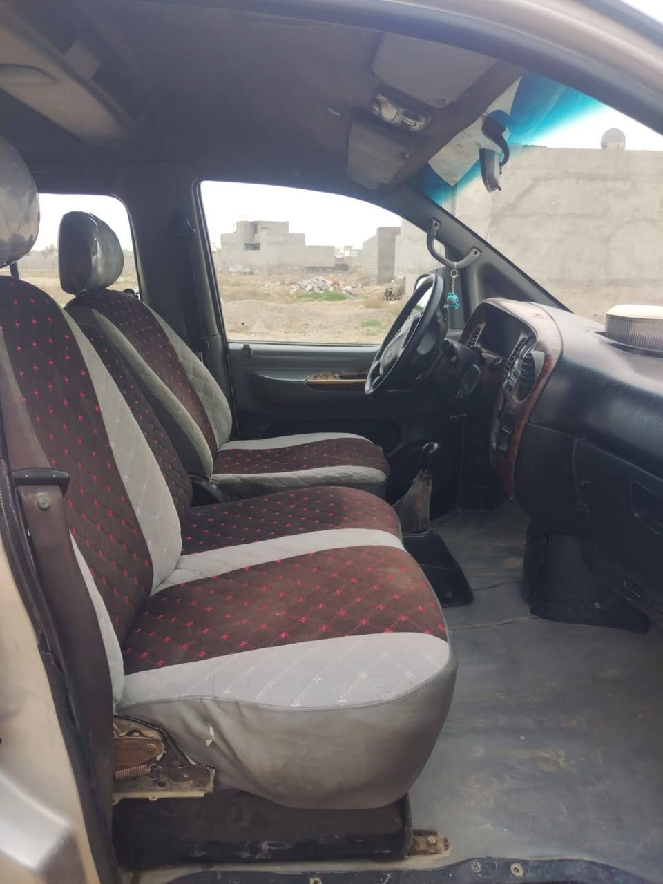 ستاركس للبيع موديل 2004 محرك وكير كفالة السيارة بلادية مكفولة من
ضربة وصبغ ***********
