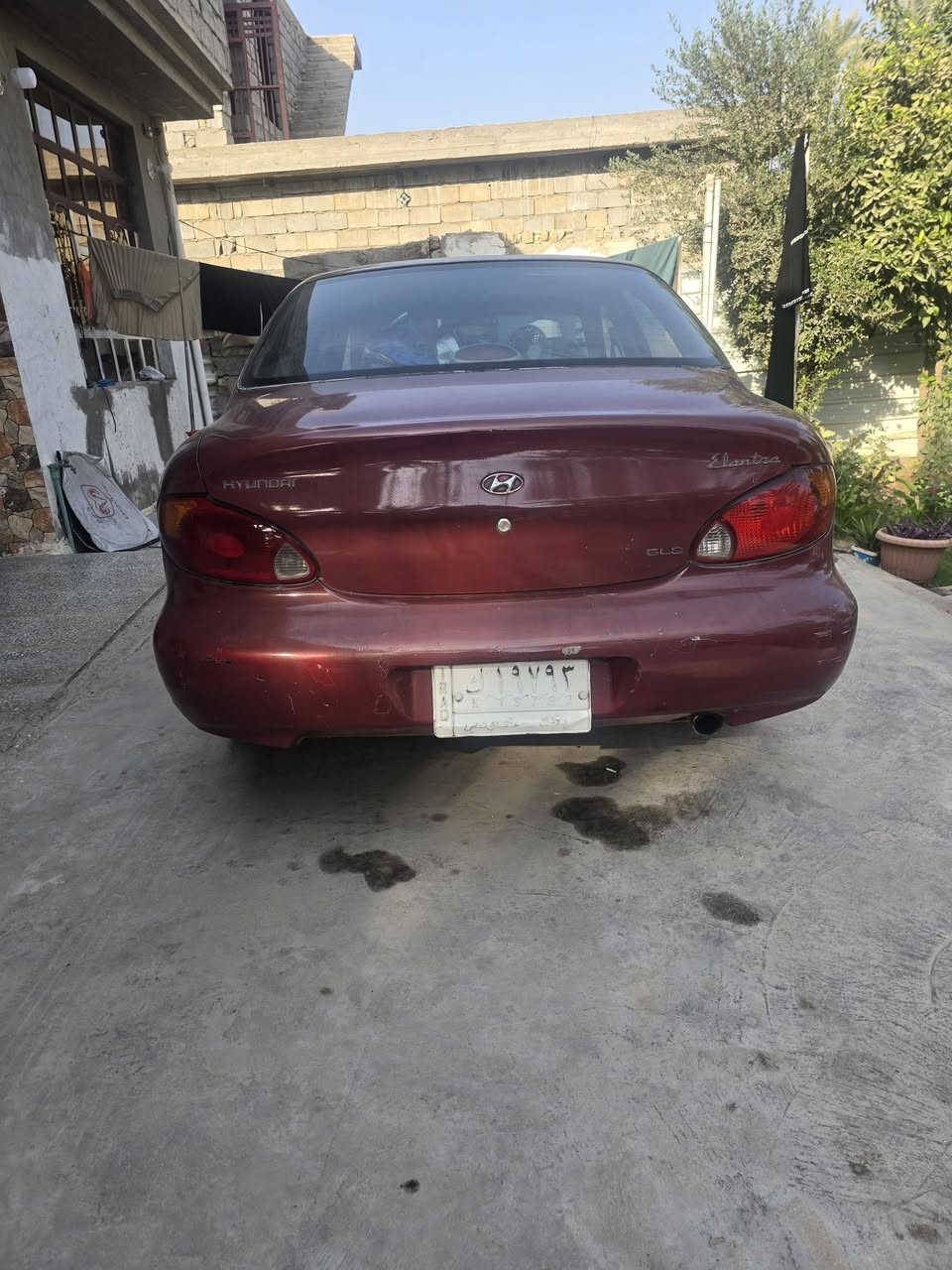 سلام عليكم البيع  سياره
.النوع هيونداي لانترا
.موديل 2000
.الوحه (بغداد خصوصي)
.الون (ماروني)
.اامحرك حجم (2000)
الكير عادي 
المكان بغداد التاجي 
رقم التلفون *********** 
السعر ٣٥ وبيه مجال لحك عليه
