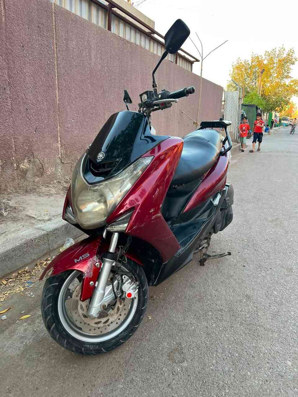 ماجسته أس حديث  دراجه  طافيه بيها ولفات .  كفراتها أصليه  كهربائيات كلها شغاله گيچات شغالة أوراق كاملة عنوان بغداد الشعب سعرها 500 وبيها مجال‏***********
