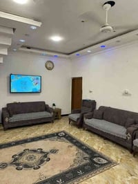 بصرة ياسين خريبط • ٢٤٠م • طابقين ٦غرف