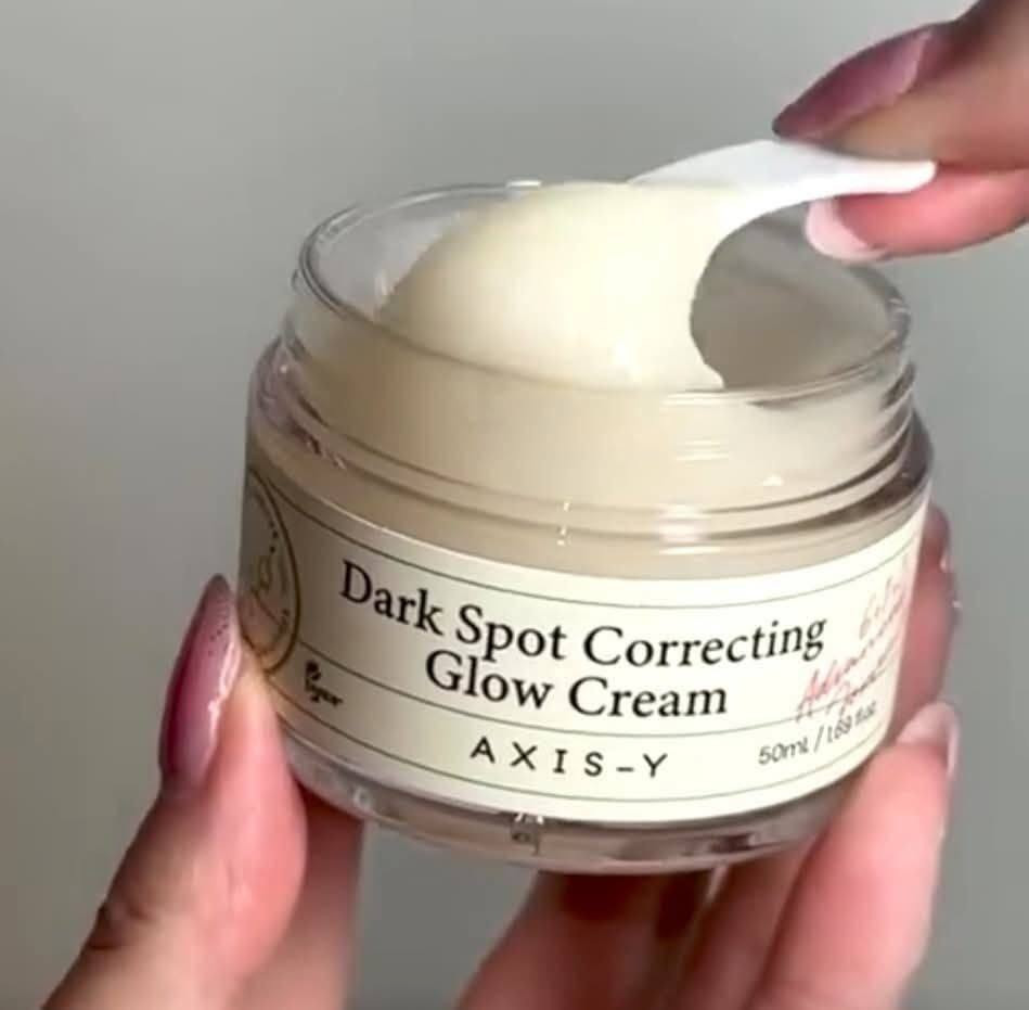 ✨كريم  Axis-Y Dark Spot Correcting Glow Cream، وهو كريم مرطب كوري من اكسس واي  (K-beauty) مصمم خصيصاً لتفتيح البشرة ومعالجة التصبغات. 

✅الفوائد الرئيسية:-
تفتيح البقع الداكنة: يعمل بفعالية على تقليل مظهر التصبغات الناتجة عن الشمس أو آثار حب الشباب. 

#الاصلي المنشأ كوريا 
يوجد خدمة توصيل لجميع محافظات العراق ٤ الاف


**إذا كنت صاحب هذا الإعلان وتريد حذفه لأي سبب، رجاءا أرسل رسالة إلى الدعم الفني**