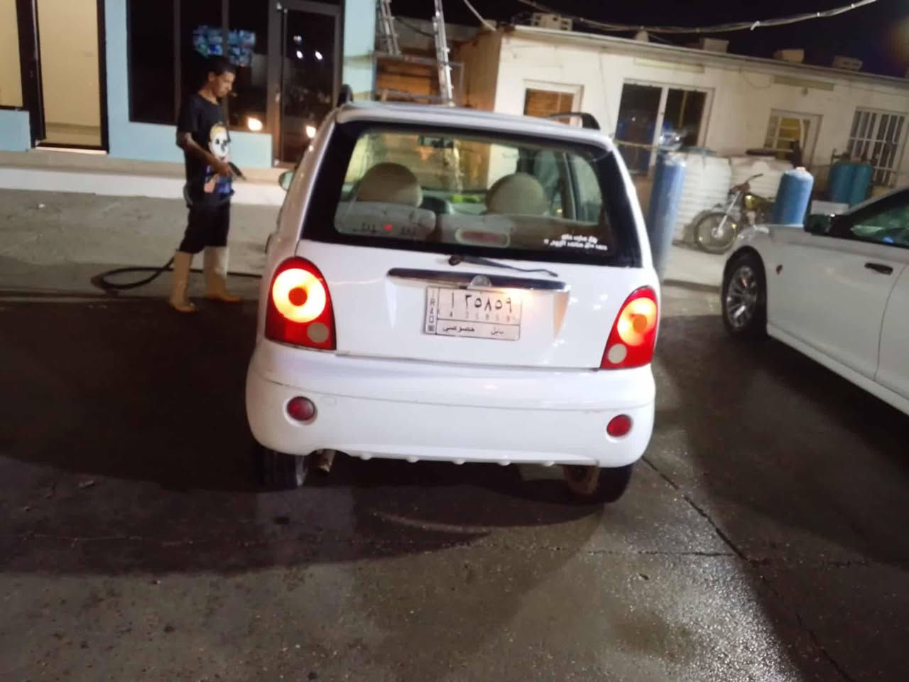 سلام عليكم سيارة كيو كيو للبيع موديل 13
كير اوتو وعادي سعر 24 مكاني كوت 
للستفسار ***********
