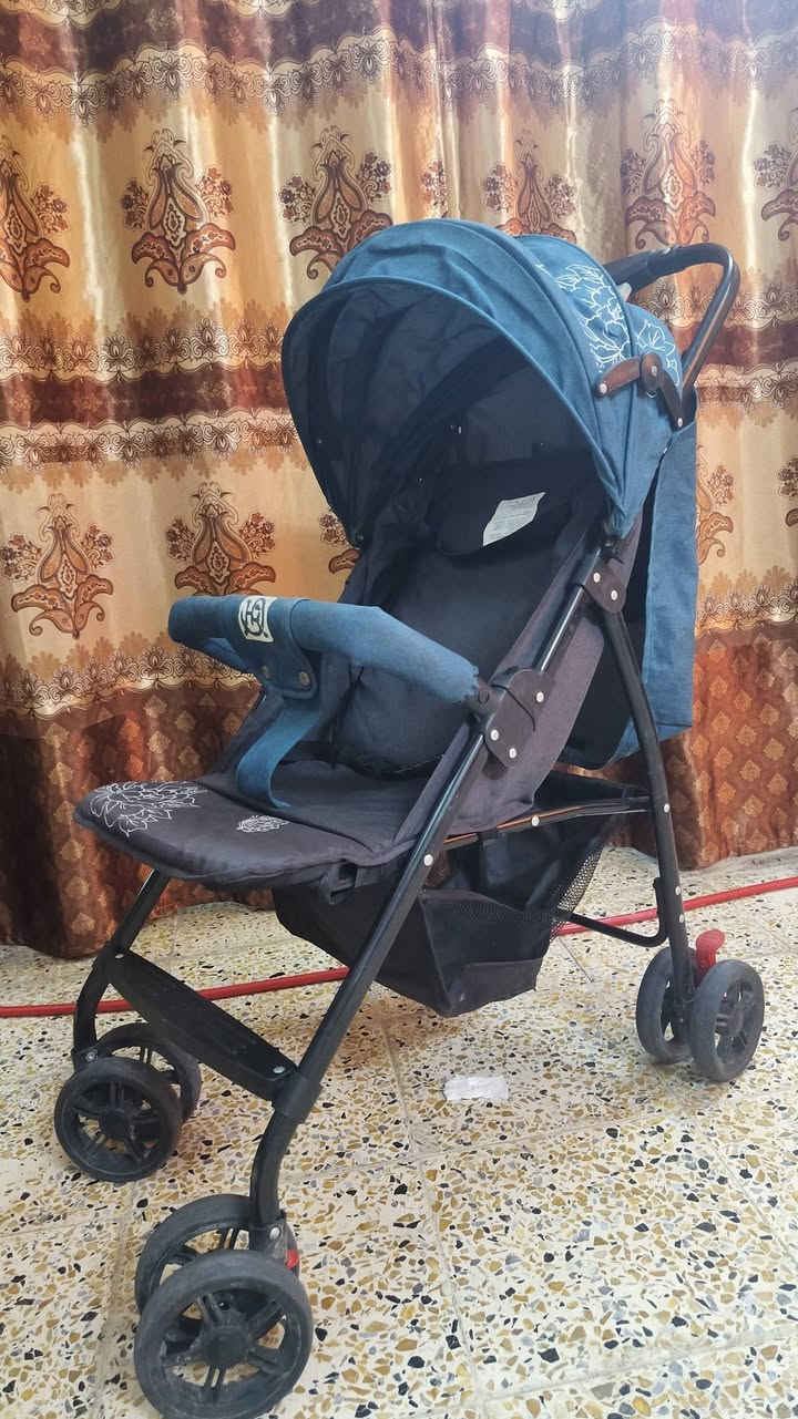 عربة طفل نظيفة كلش السعر ٦٥ وبيها مجال
رقم للتواصل ***********
