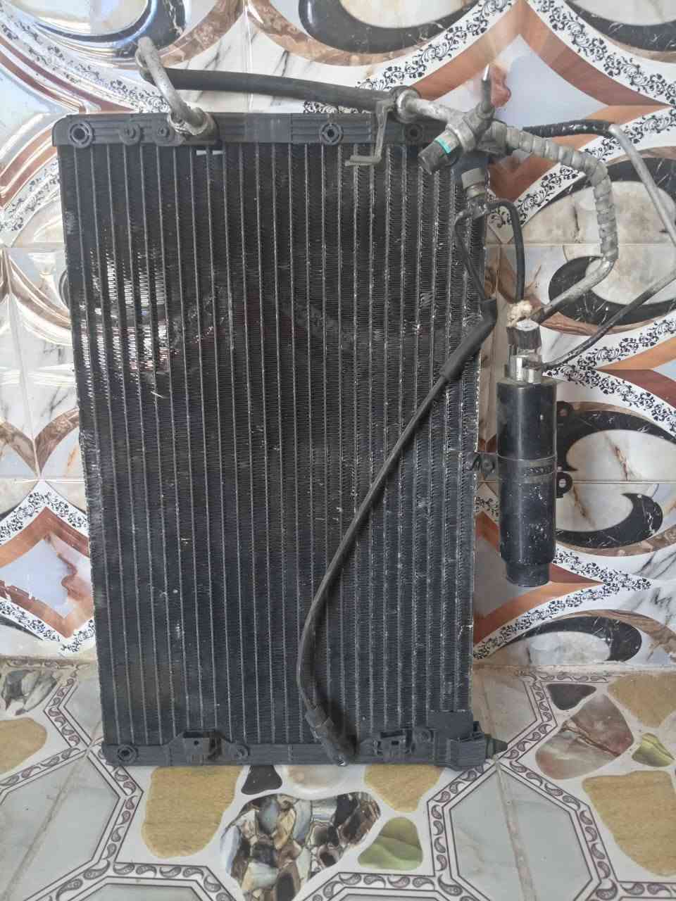 اربعه بيبان كاملات بطانه ومكينه جام وجام وسماعات ومرايات وبنيد قبق جنطه  ودعاميه خلفيه كلهن رقم واحد وراديتر تبريد حاويه ما مشدود  بلضافه لهاي الغراض شوفه بعينك سعر مناسب وفوك المناسب اتصل وبيك خير ودلل ***********
