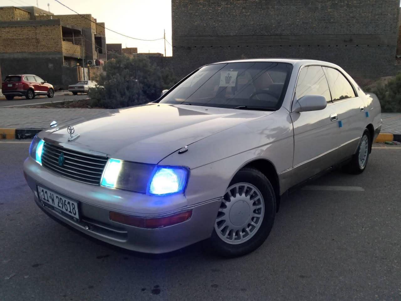 السلام عليكم بطه متصل موديل 1993 رقم بغداد دولي بأسمنه تحويل مباشر سنويه للـ28 محرك vvt 2500 مجول محرك وكير مكفولات تخم تاير جديد حدادية امامي وخلفي جديد كهربائيات كلها شغاله مكفولة من كص ونقل وعيب واصوليات وضربة قوية فقط مصبوغه للجمالية السعر 44 للأستفسار اكثر (***********) العنوان واسط ، غير متواجد على النت
