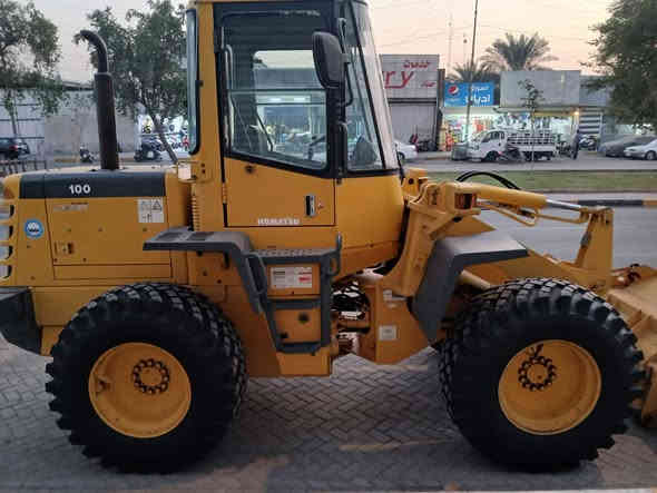 كوماتسو حجم ١٠٠ مكينه ٤ سلندر
كير ميكانيكي وارد ياباني 
مكفول كفاله عامه ساعات العمل ١٤٠٠ ساعه
تخم تاير جديد 
موديل ٢٠١١
دخول جديد ممفيس مامشتغل في العراق 
بغداد النهضة شارع الظلال 
*********** / ***********
