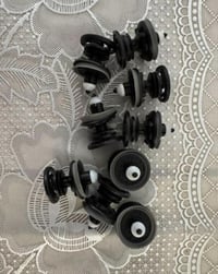 كلبسات بطانة الابواب لسيارات فوكس واگن  سعر المفرد(٥٠٠)دينار  يوجد توص...