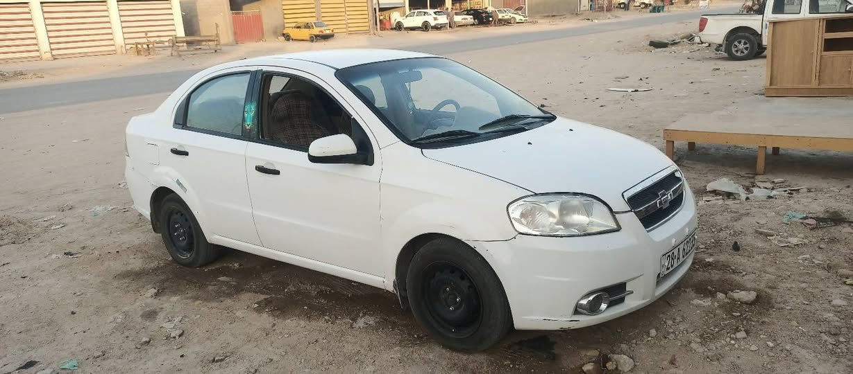 افيو للبيع موديل 10 السياره كفاله ما عدا طخات بسيطه العنوان نجف شارع المعمل ***********
