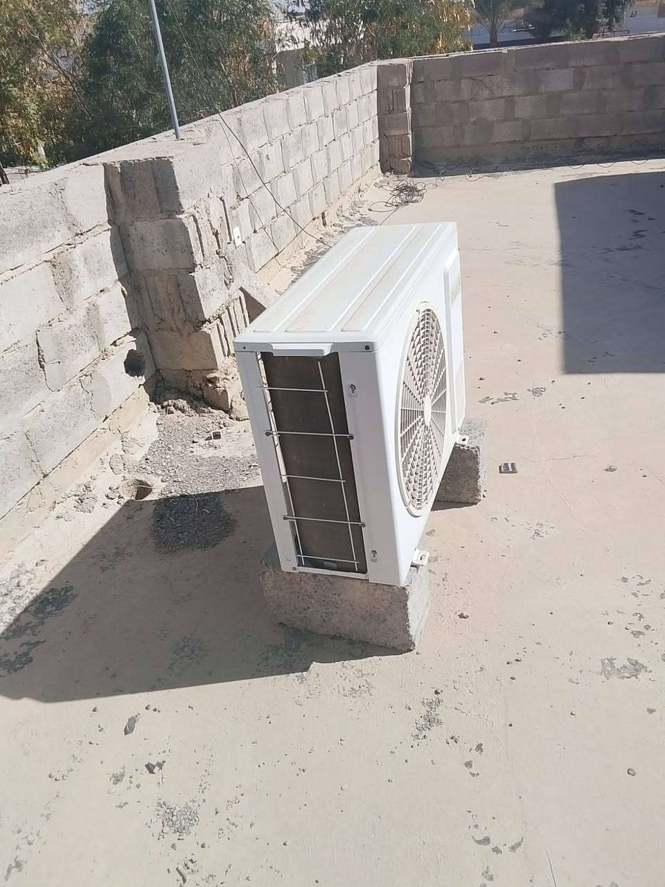 سلام عليكم سبلت 2 طن اوكس جديد نقصه بس بواري 350 سعره
***********
