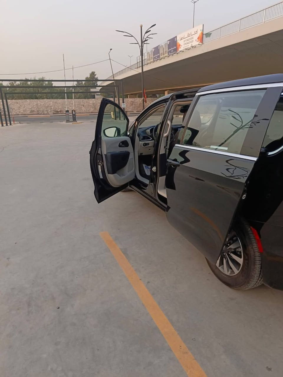 للبيع كرايسلر باسيفيكا هايبرد 2024
📌 ماشية 23 ألف كم
📌 بدون ايرباك وبدون شاصي 
📌 حادث جامَلِغ وبنيد (تصليح جاملغ + بنيد تبديل نفس اللون)
📌 السيارة جديدة
💰 السعر: عند الاتصال
📞 (***********) يوجد وتساب بغداد, العراق
