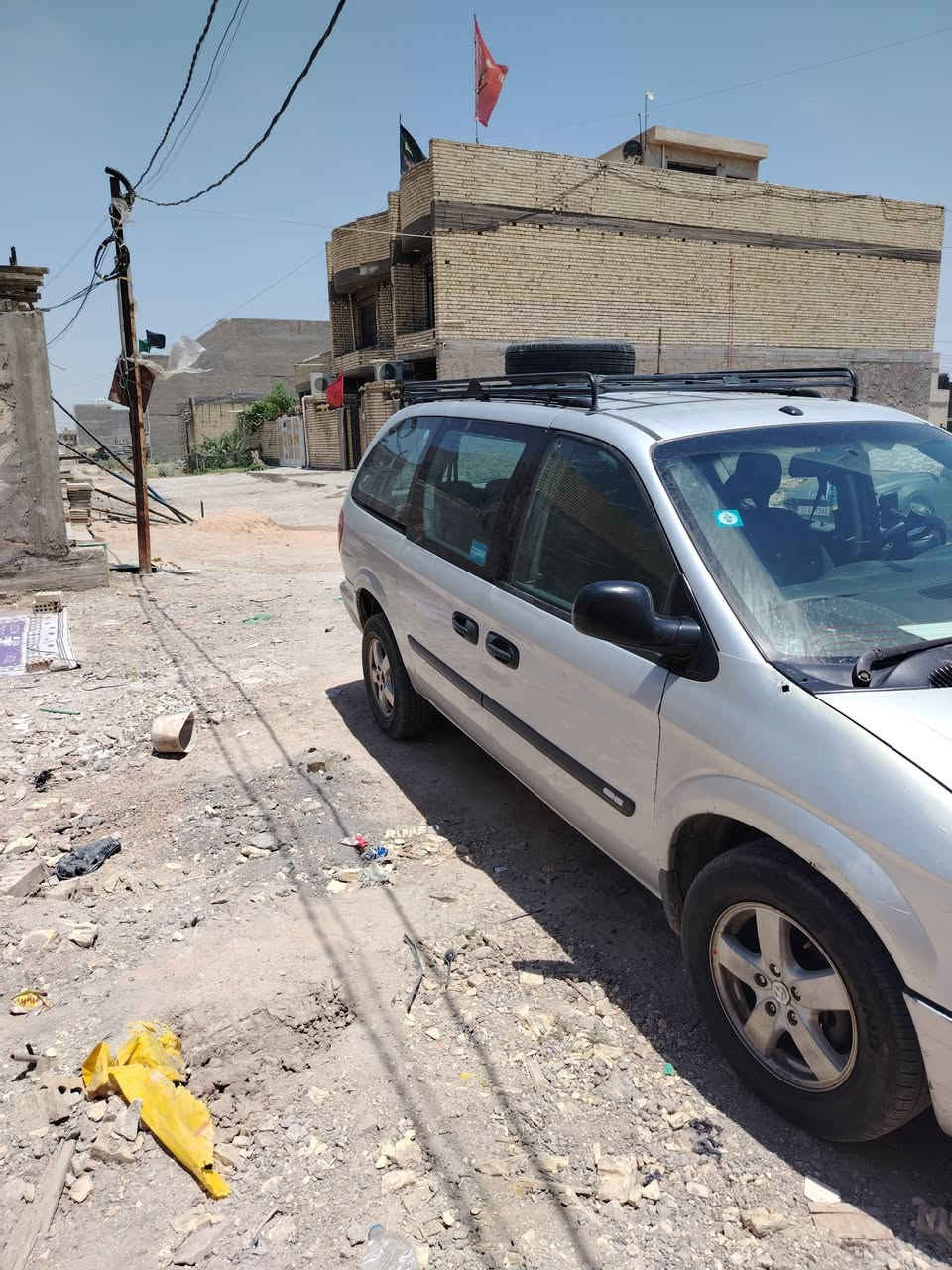 دوج كرفان شاصي طويل ثلاث قطع تبريد رقم بغداد مكينة ٣٣٠٠ تبريد شغال حداديه جديده رقم دولي بسمي السعر ٧٥ بيهه مجال رقم الموبايل *********** /***********
