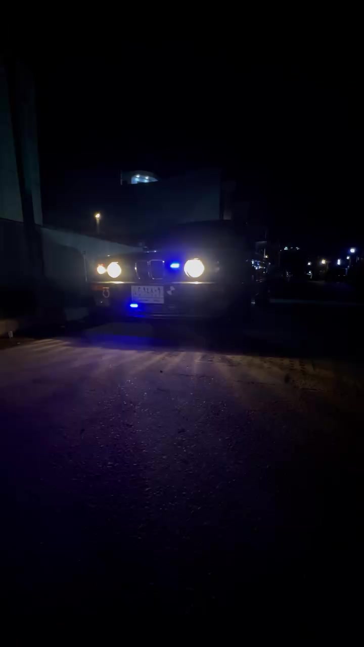 BMW E30
موديل1990
مكينه گير شرط
كهربائيات كله شغالة
تبريد نقص غاز 
گير اوتو
عضمة كلش حلوة
عقل عليه برمجة
مصبوغة عام جمالية
وارد ياباني
تراي وين متريد
مكانه:شعب شارع الصحة
سعرهه:37 وبيهه مجال قليل
رقم للتواصل:***********
اتصال فقط او واتساب
رجاءاً الموشراي لايكسر بحلال الناس

