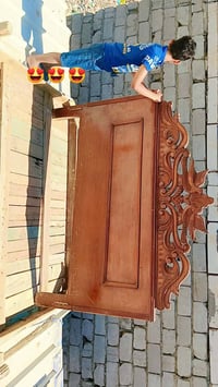 تخت جرباية • نفرين • مع تاج