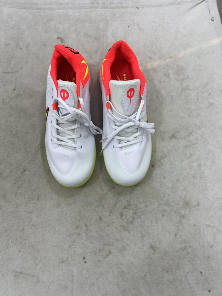 يالله
عدد 8 قطع احذيه رياضيه 
ابيع شلع 
كل طخمين ب ٢٥ الف 
اذا مفرد قطعه ب ١٥ 
يتوفر توصيل محافضات


**إذا كنت صاحب هذا الإعلان وتريد حذفه لأي سبب، رجاءا أرسل رسالة إلى الدعم الفني**