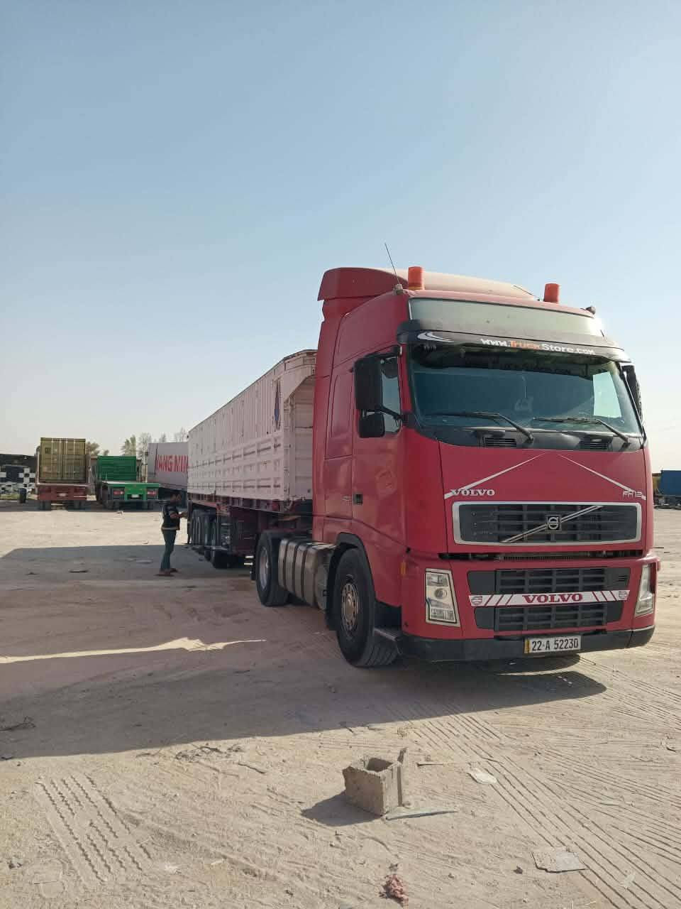 فالفو موديل. 2005 رقم اربيل
سنويه 27
مكينه 420
كير 3-3
قماره بلاديه شاصي بلادي - تخم تاير. محرك بخار خفيف بدون تنفيس
بس الراس للبيع بدون عربانه
السعر 165 وبي مجال غير متواجد علفيس
*********** اللاتصال علرقم
