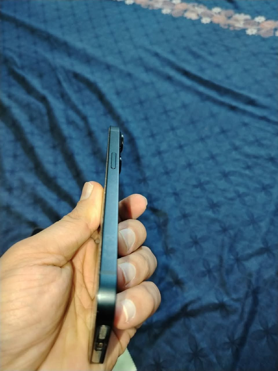 السلام عليكم ايفون 13 عادي ذكرته ١٢٨ بطاريه ١٠٠عربي ماستر  الجهاز جديد الشراي يتصل ***********مكاني نجف حي الجزيره
