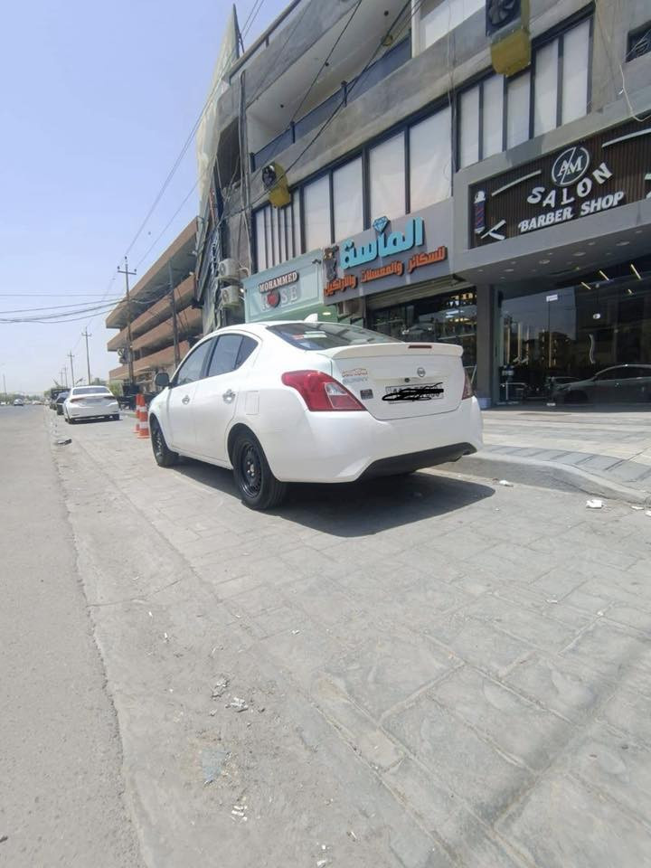 السلام عليكم عندي سني  2025 بغداد باسمي
هندي اصلي بليته زرگة  شركة السور ام الضمان 
السياره ماشيه 8000 بعدها ابوضع الزيرو 
كفاله من كلشي السعر 121 وبيها مجال للاستفسار 
***********
