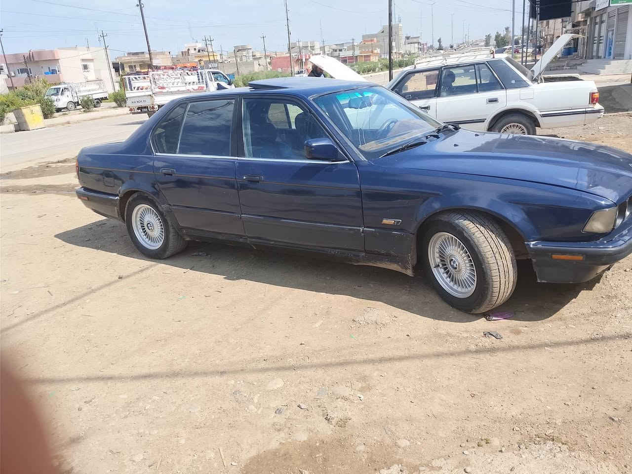 السلام عليكم بي ام دبليو 735 شرطه التحويل مكينه وقير شرط تبريد شغال صبغ جماليه موديل 91 سوق جماليه سعر 40 بها مجال ***********
