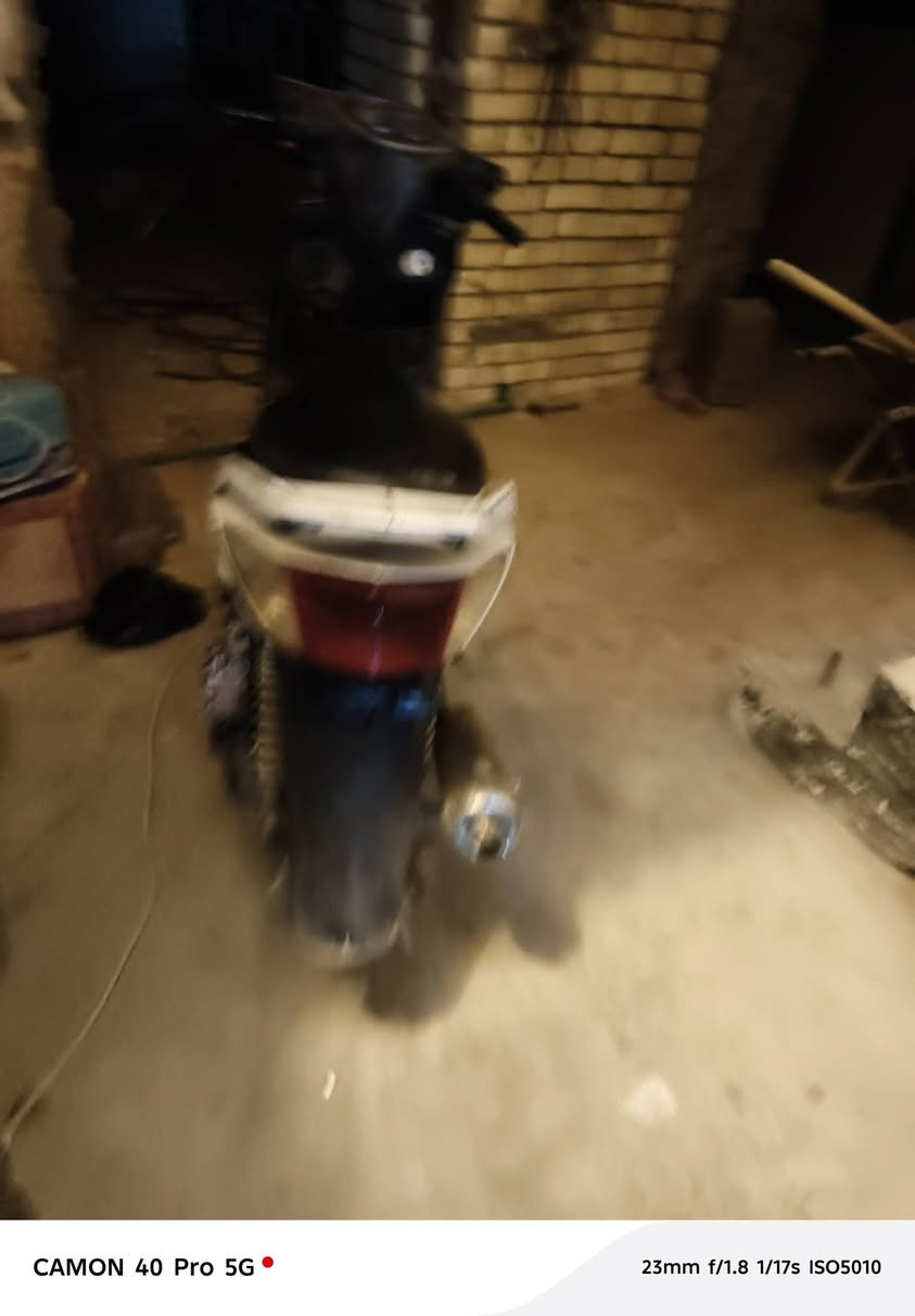 سلام عليكم سكنس دراجه خير من الله كهربايات كلها شغاله مكاني بغداد الشعب السعر ٣٥٠ بيه مجال  ***********
