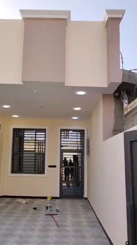 مكلف بل نشر سلام عليكم بيت للبيع جديد بناء حديث كامل مكمل شارع ابو الماش قرب الصيديله 10 بيت الاستفسار على الرقم ***********
